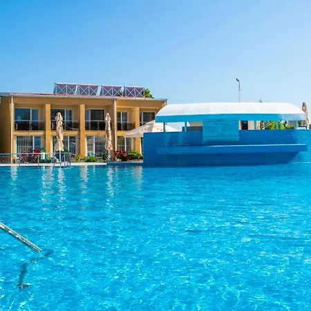 Club Dunarea Курортный комплекс 3*