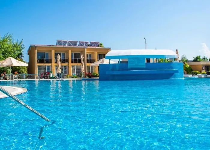 Club Dunarea Üdülőközpont 3*