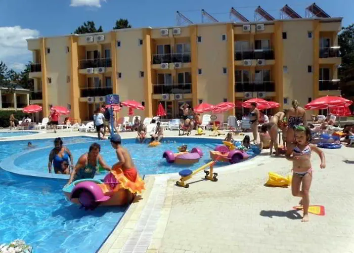 Club Dunarea Üdülőközpont 3*